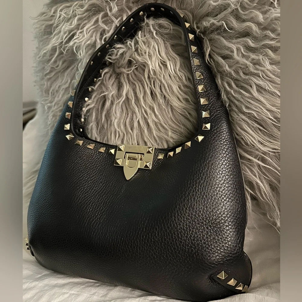 Valentino Garavani Rockstud Hobo Bag Flip Lock - Picture 3 of 14
